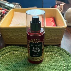 Bath & Body Works Paris Fragrance Mist - Red and Black